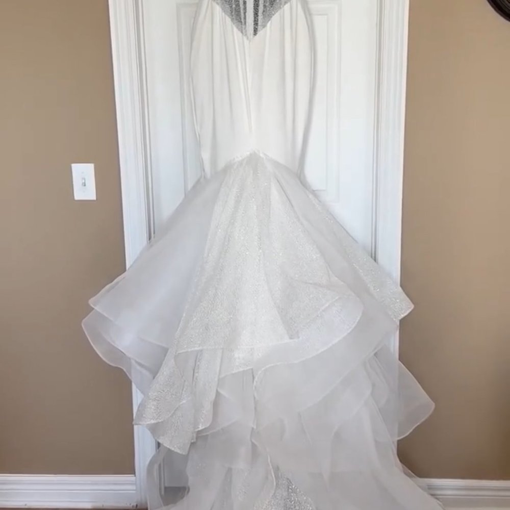 Wedding gown